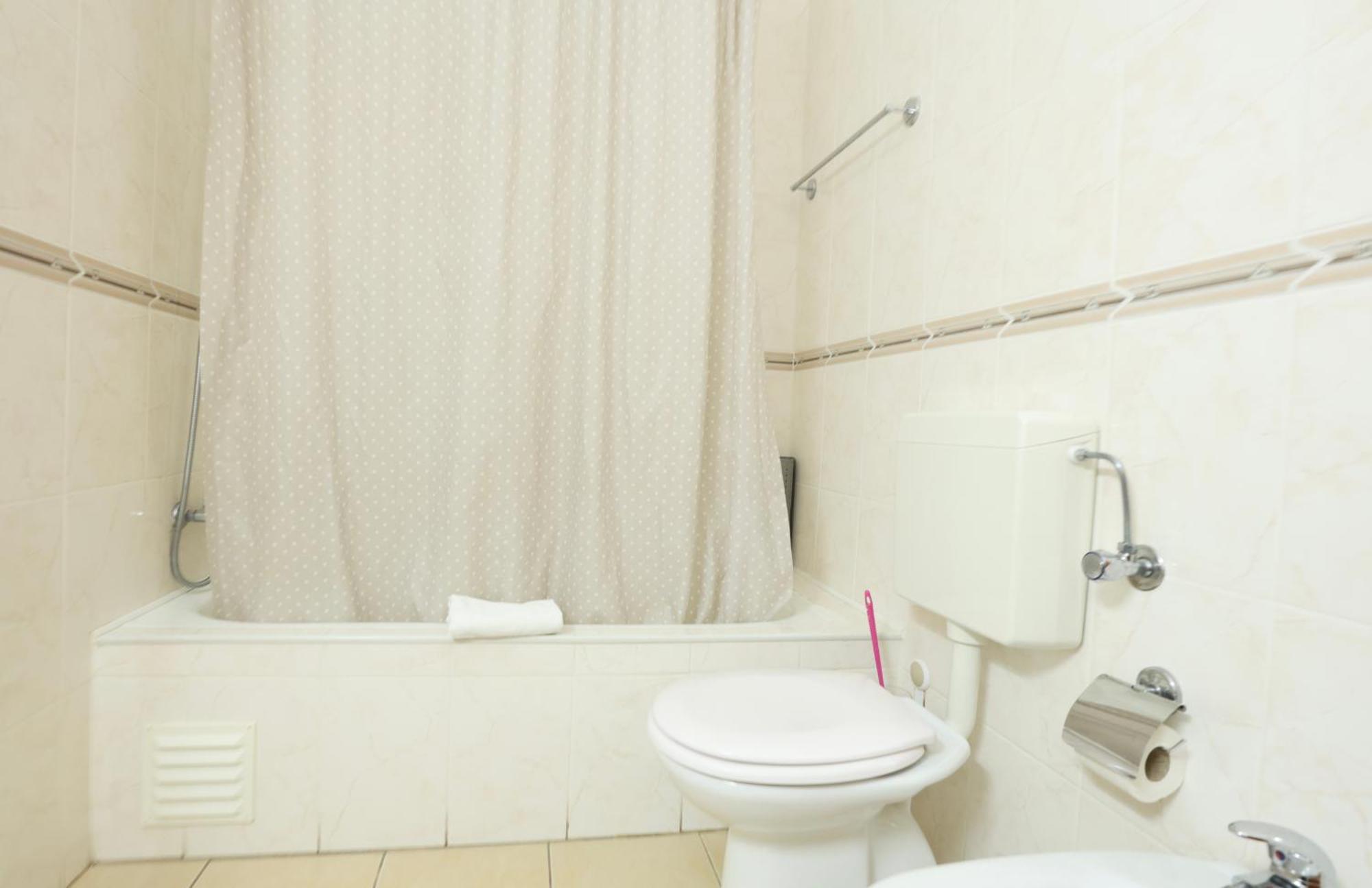 Quarto Triplo com Varanda