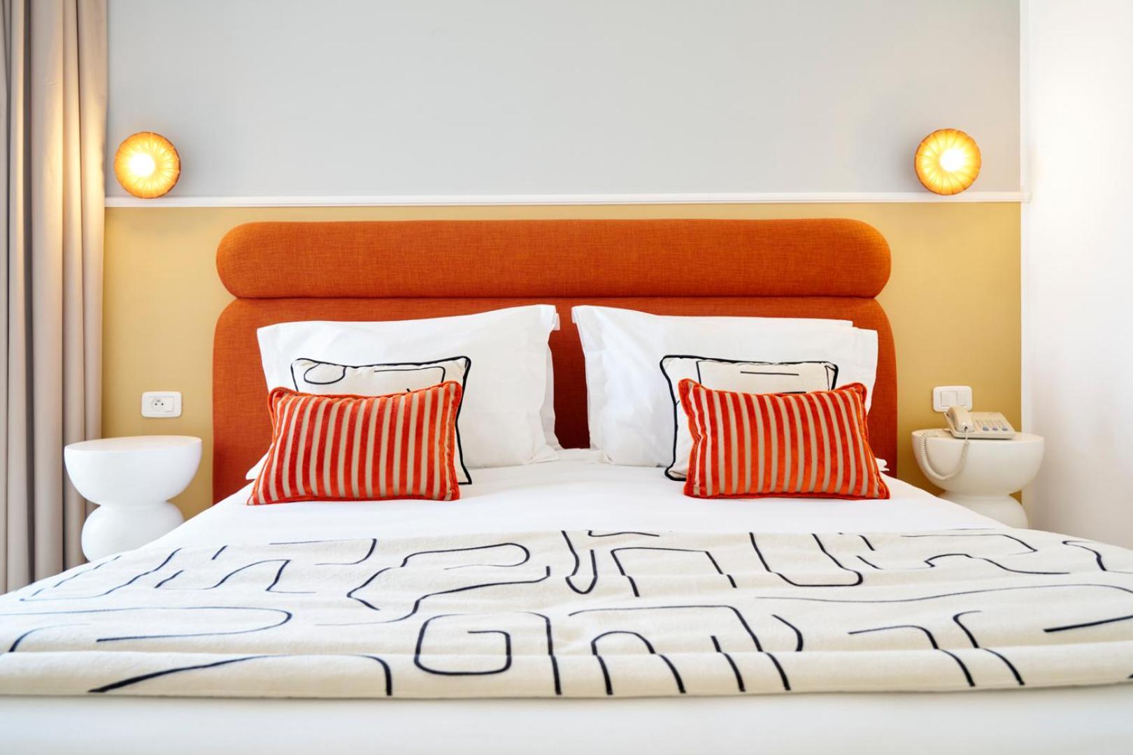 Chambre Double - Vue sur Piscine