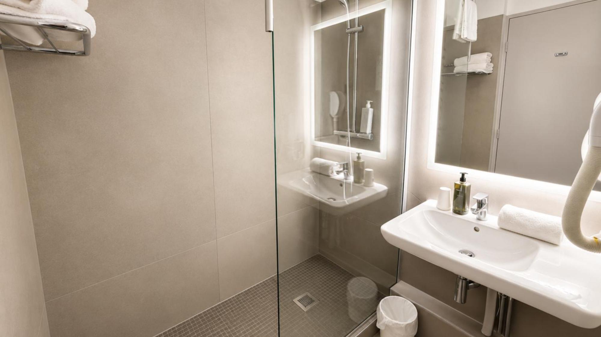 Chambre Familiale POP - 5 Personnes