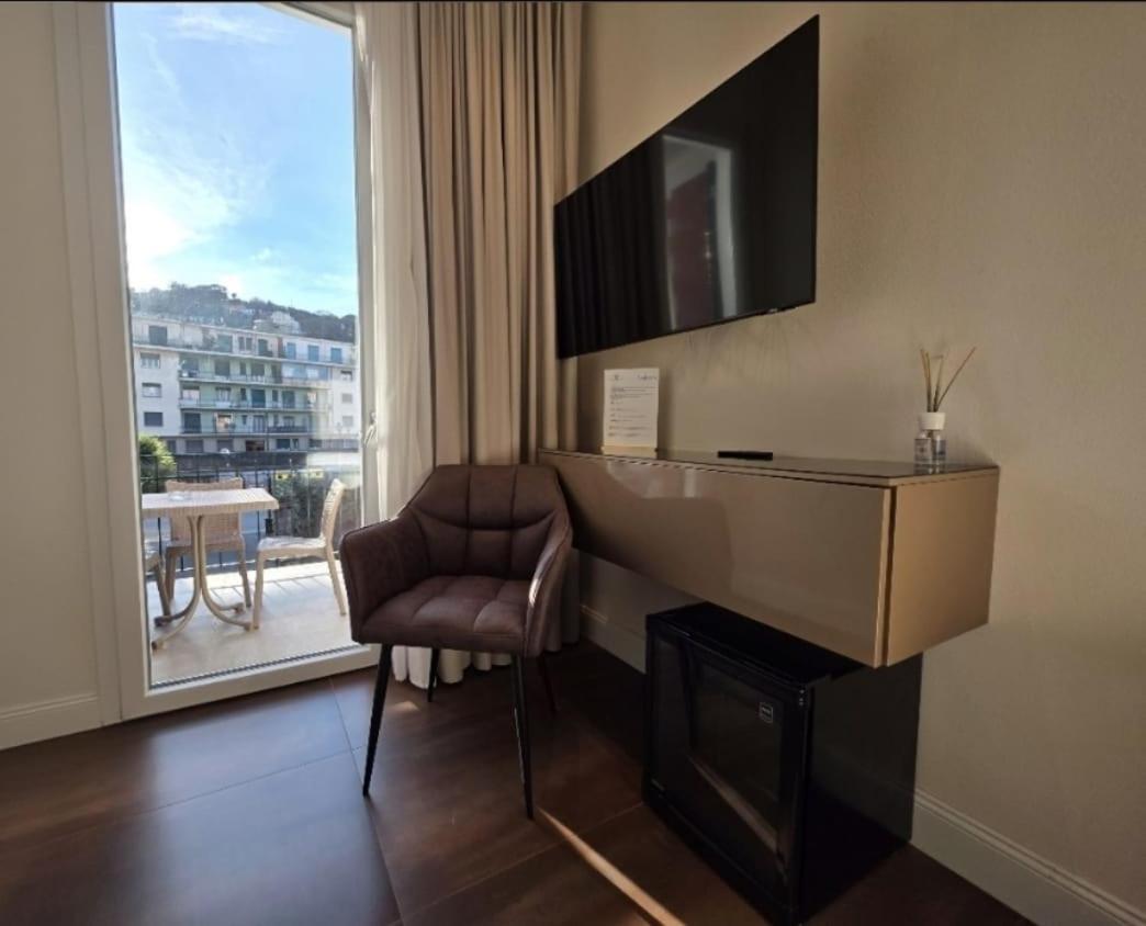 Dreibettzimmer mit Balkon