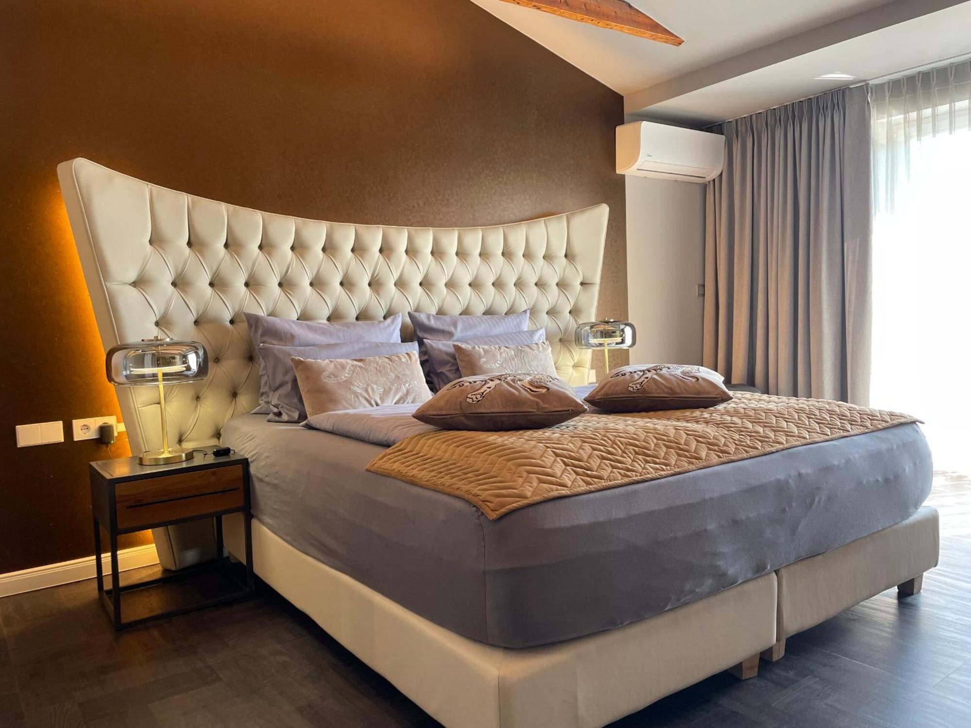 Doppelzimmer mit Meerblick und Terrasse