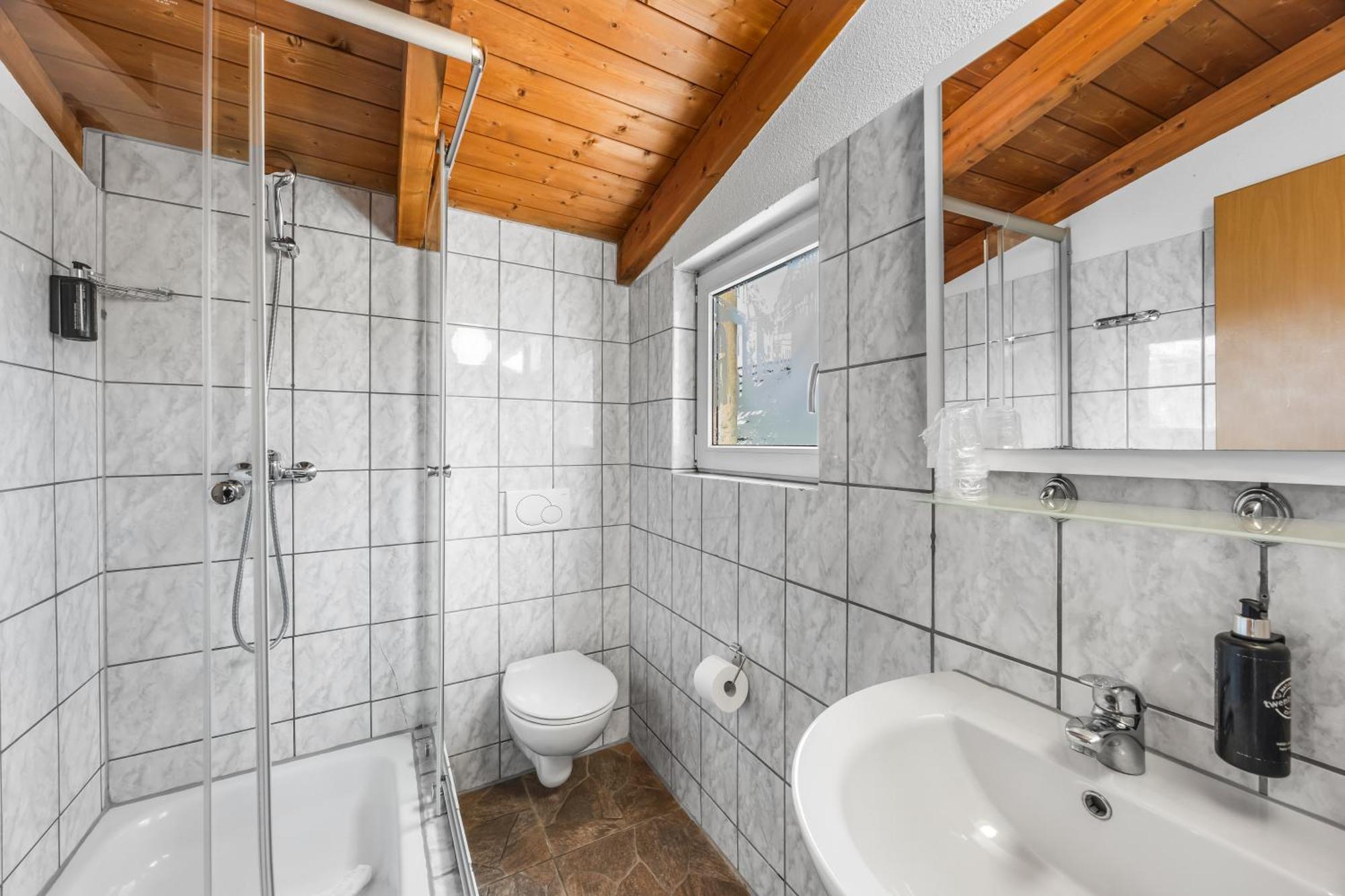Fünfbettzimmer
