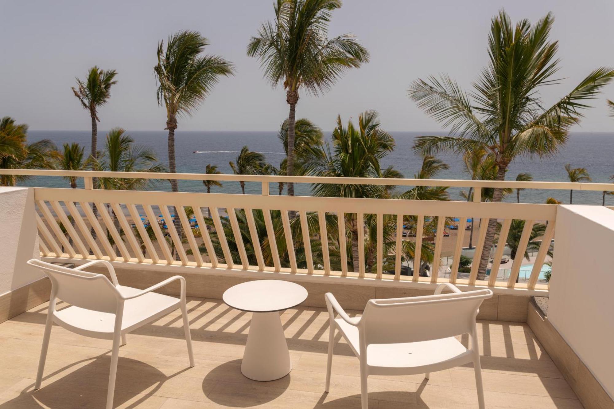 Suite con vistas al mar (3 adultos)