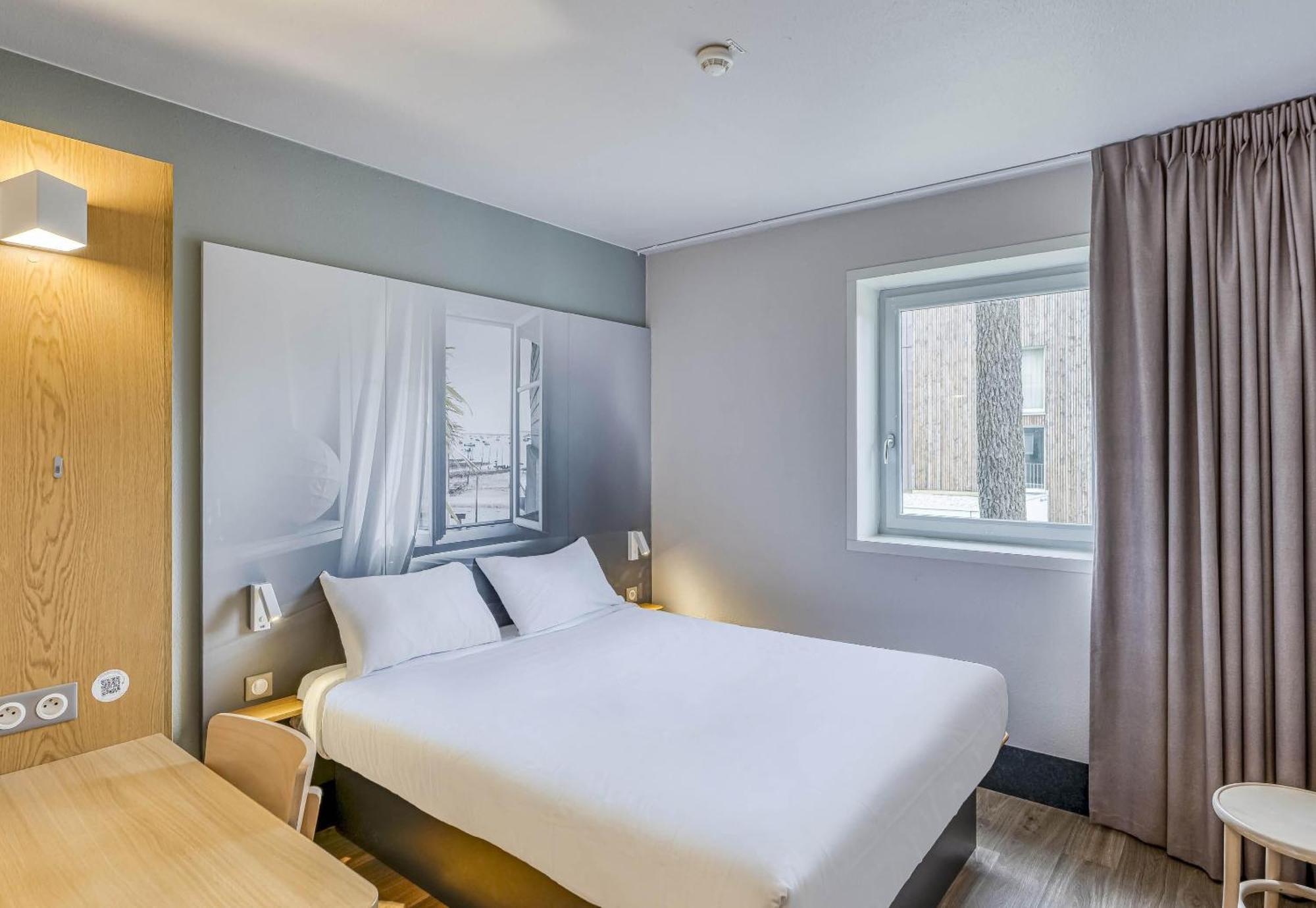Double Room,1771858142:JPEG