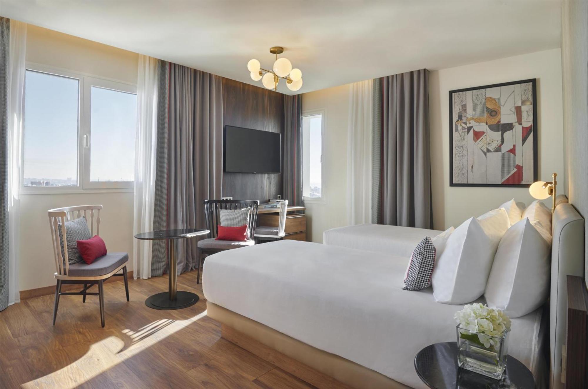 Twin Room,1771898823:JPEG