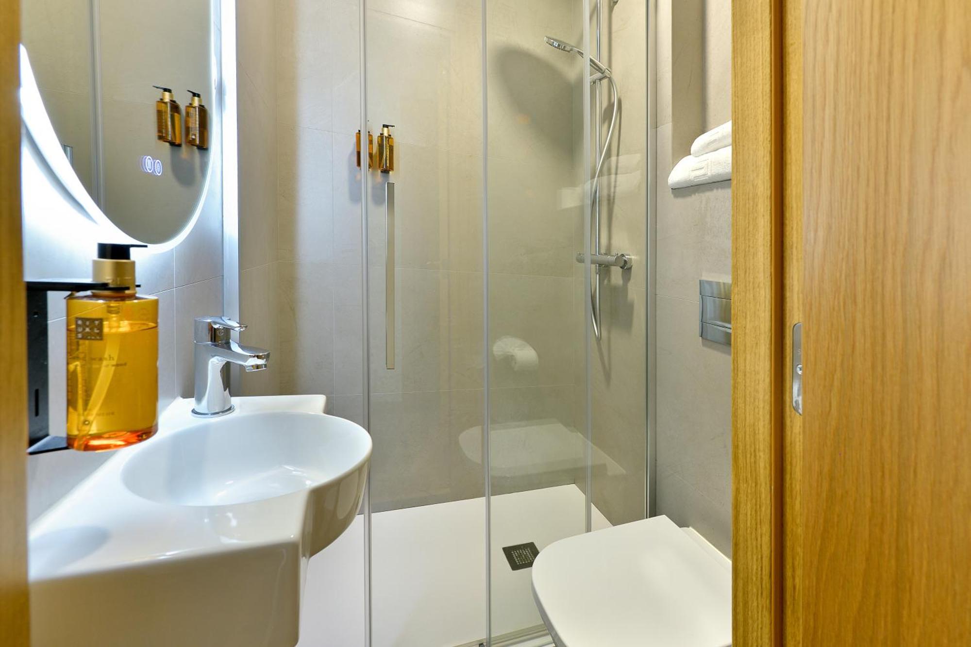 Small Single Room,1772184906:JPEG