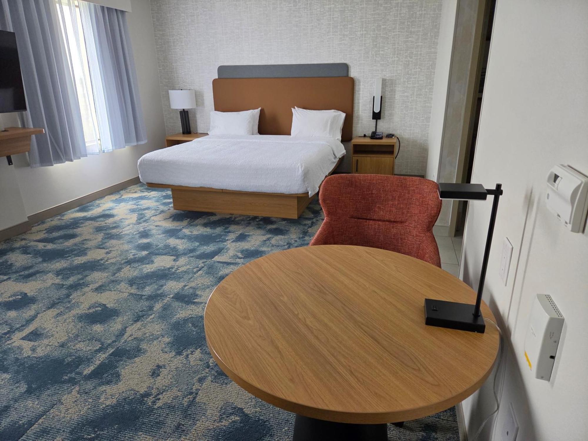 King Studio Suite with Sofa Bed - Non-Smoking