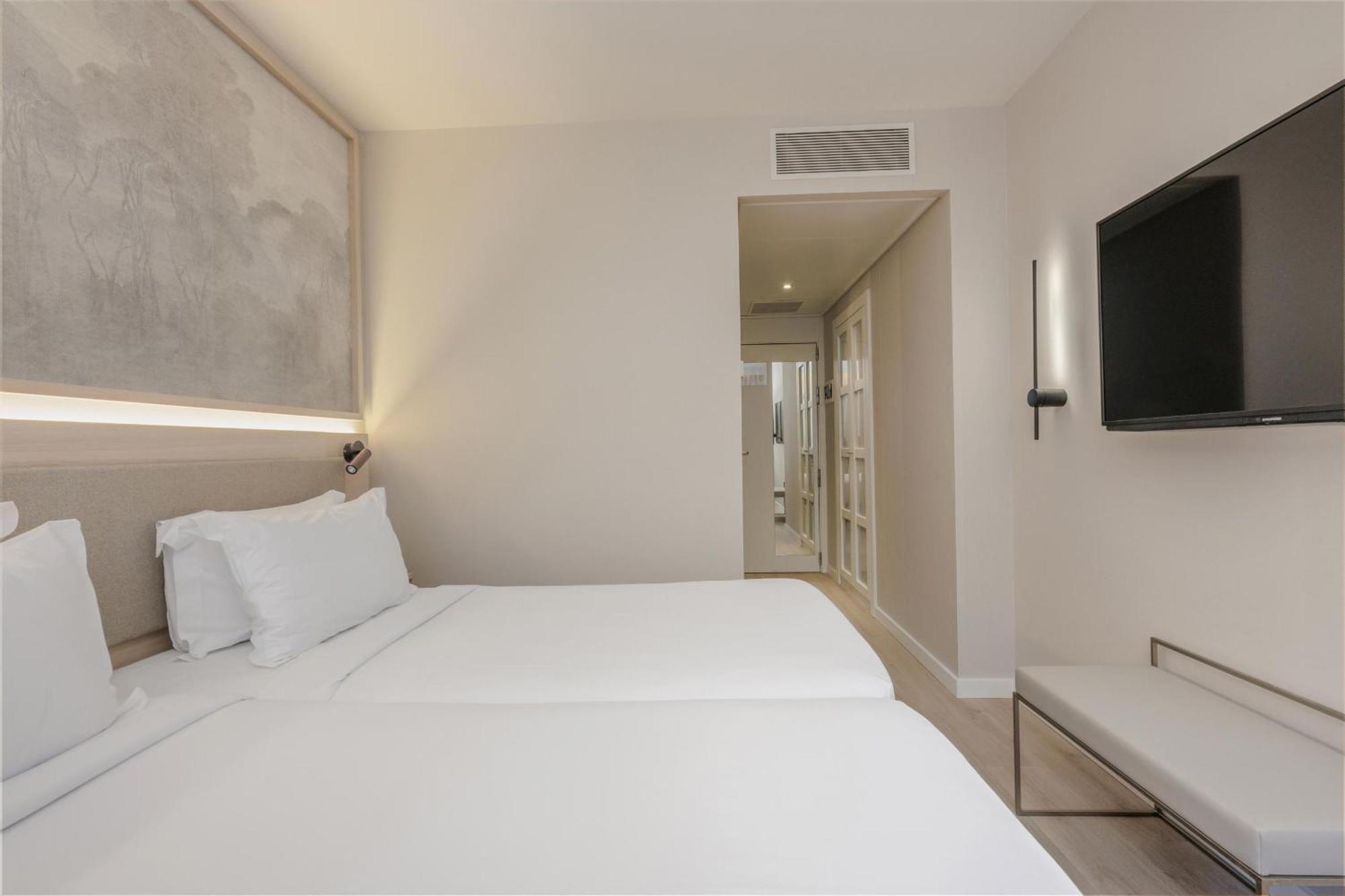 Quarto Comfort com 2 Camas de Solteiro