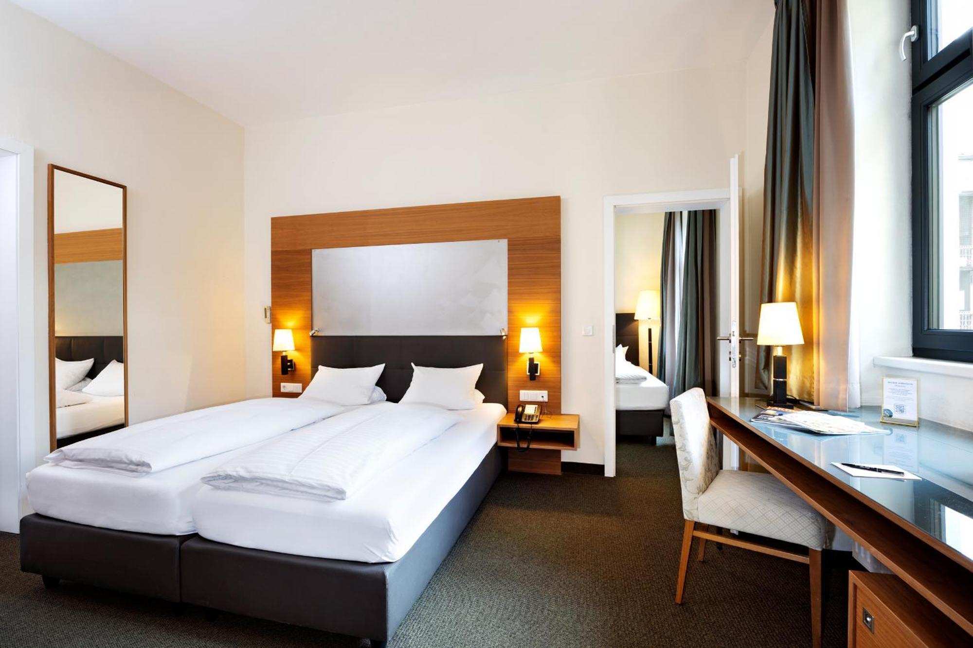 Junior Suite (gläsernes Bad)