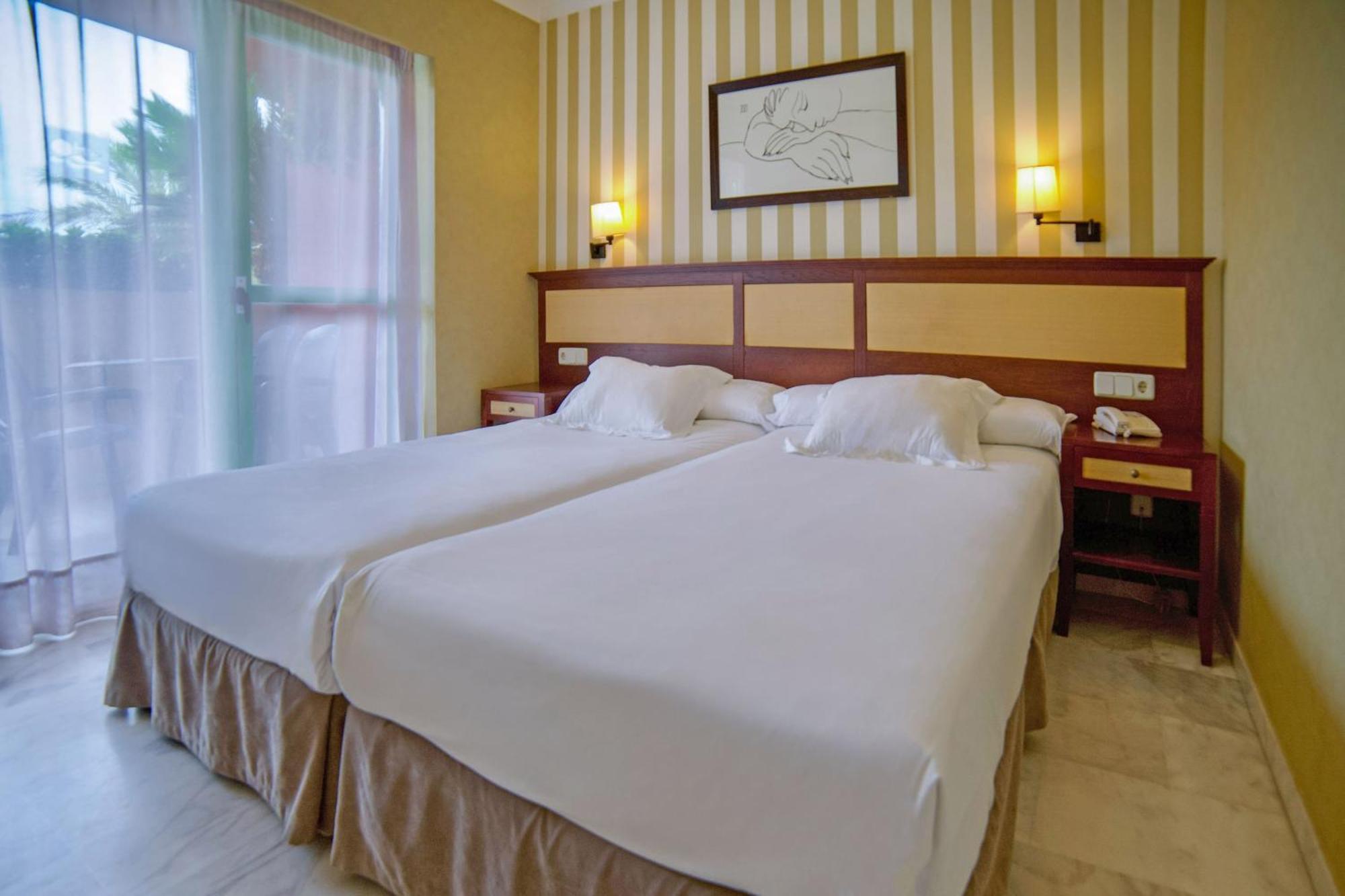 Junior Suite met Zijdelings Uitzicht op Zee