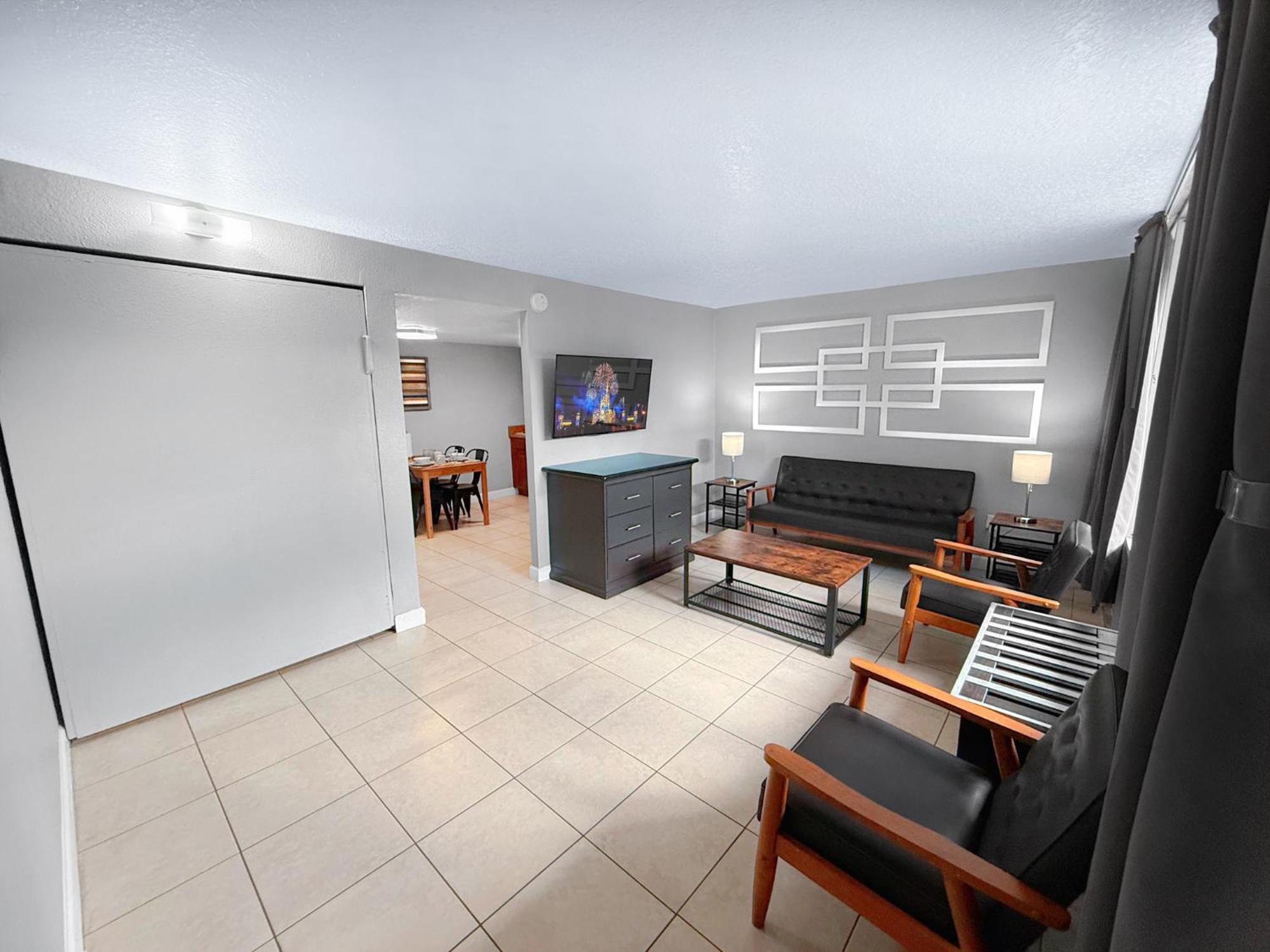 Villa com 1 Quarto - Não Renovada