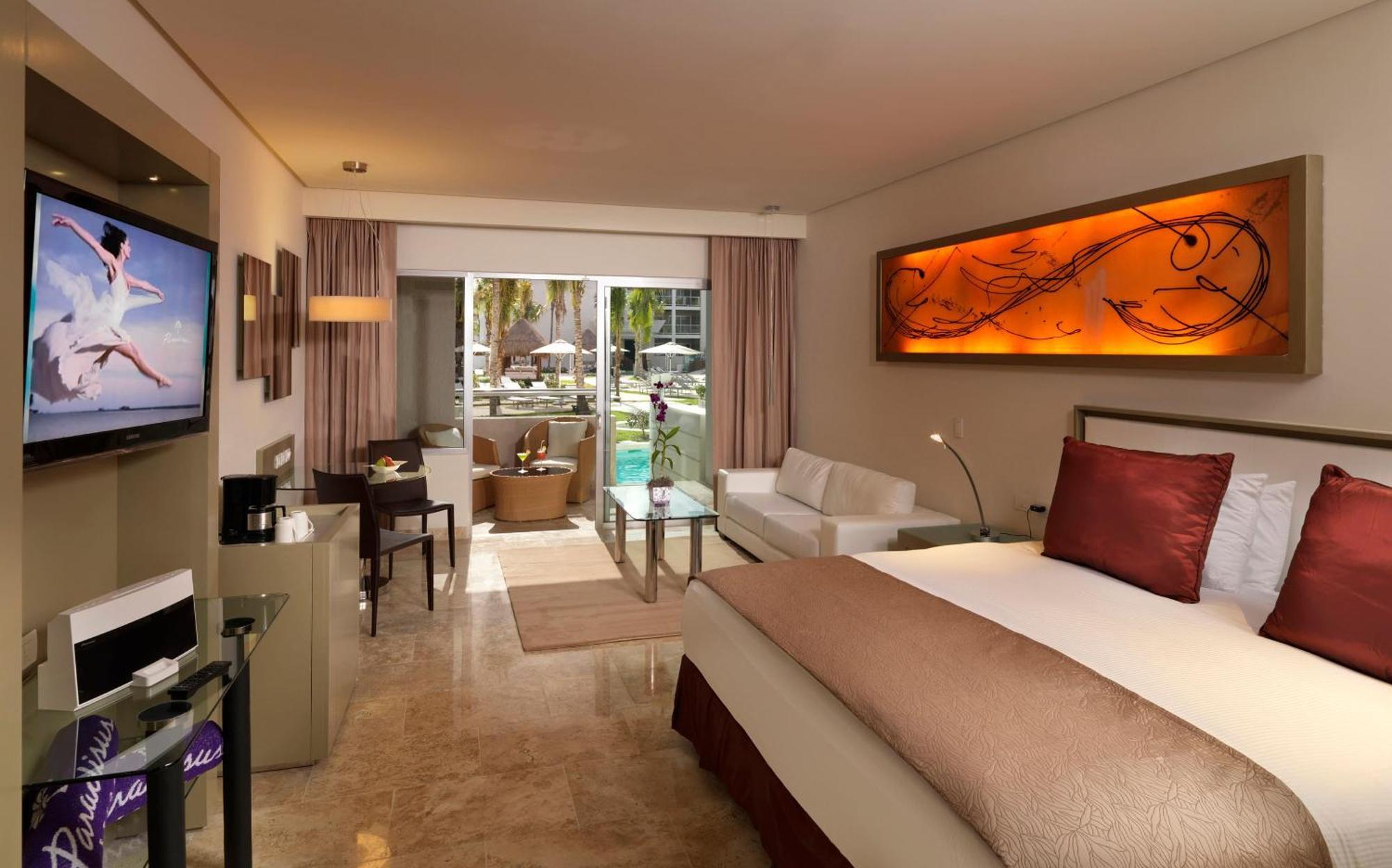 Family Concierge Junior Suite SwimUp
