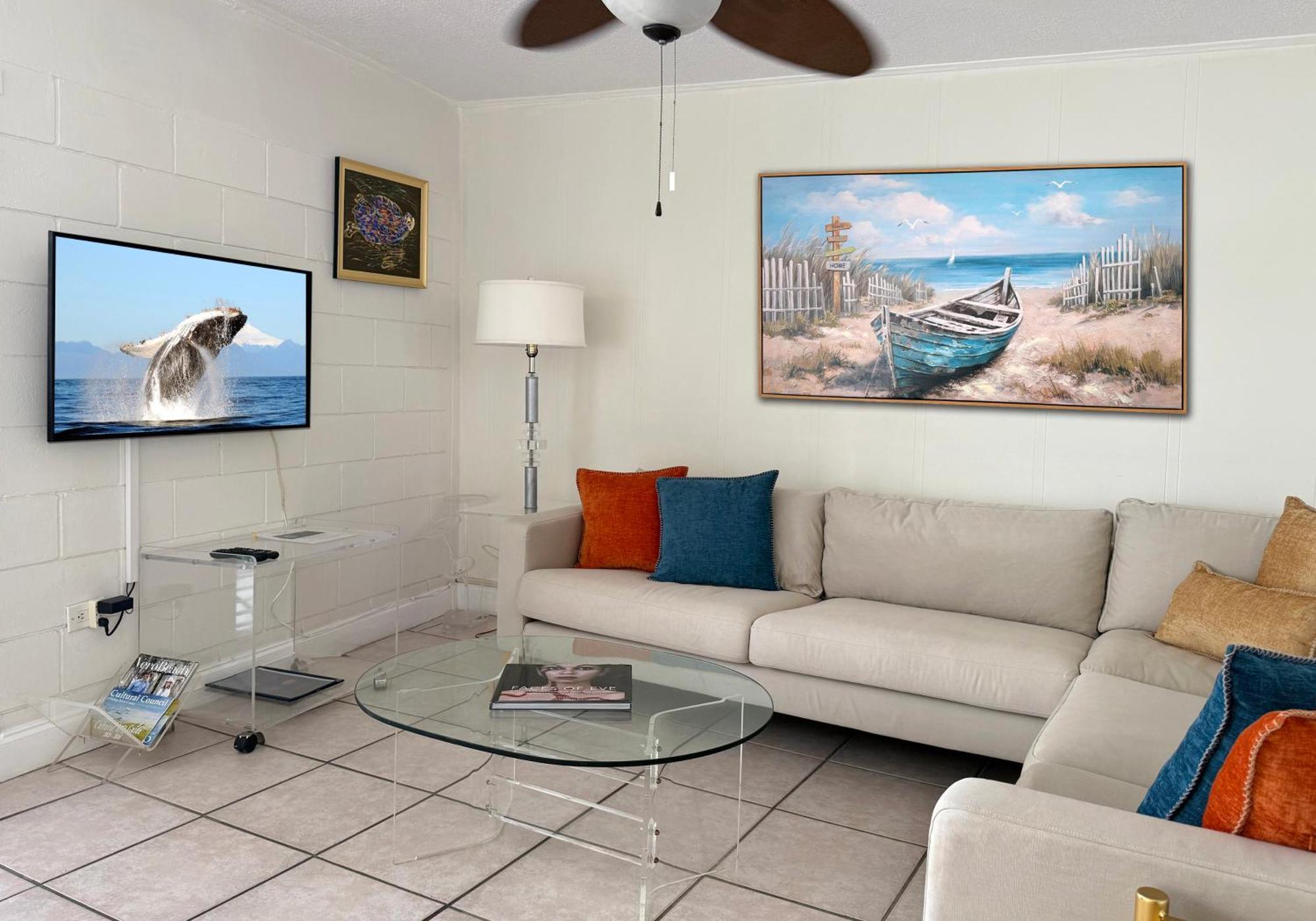King Suite with Pool View