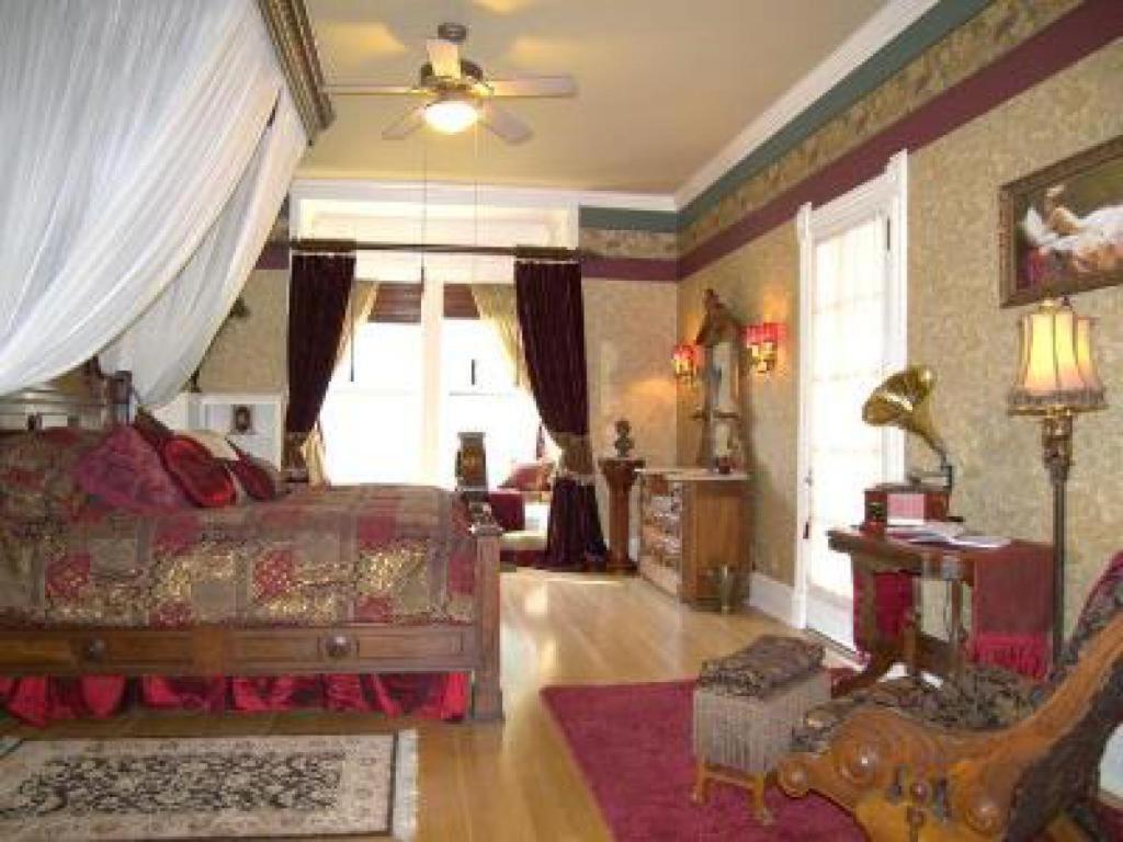 Deluxe King Room,1774550914:JPEG