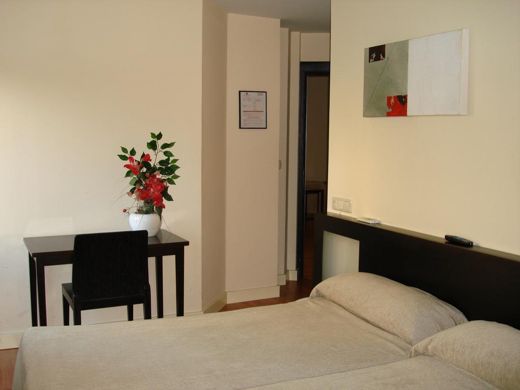 Quarto Deluxe com Cama de Casal ou 2 de Solteiro