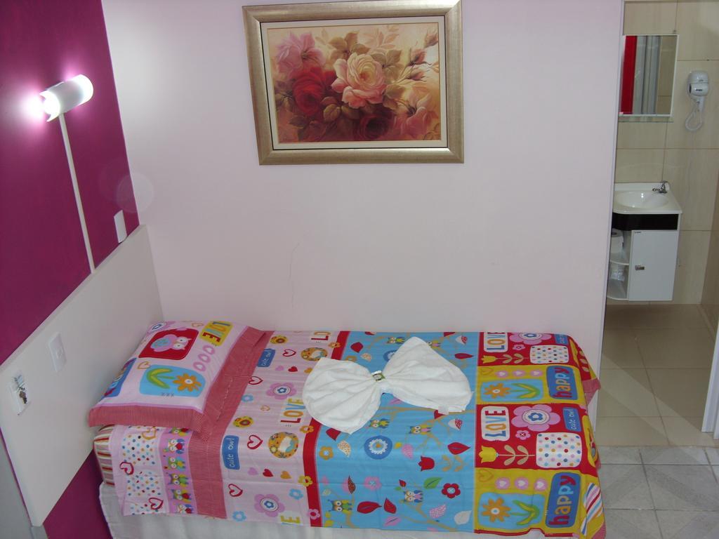 Quarto Standard com Cama de Casal ou 2 de Solteiro