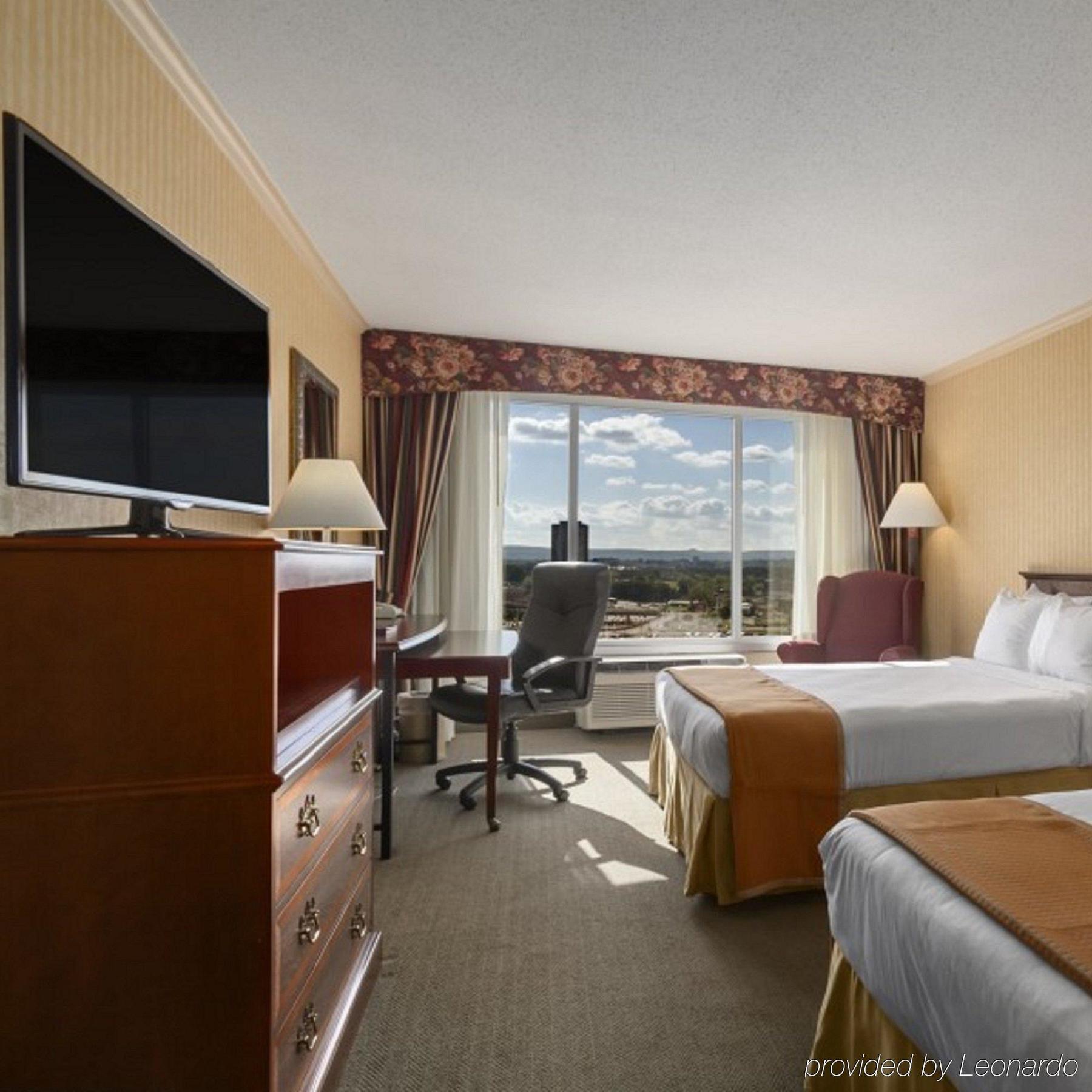 Double Room with Two Double Beds - Non-Smoking