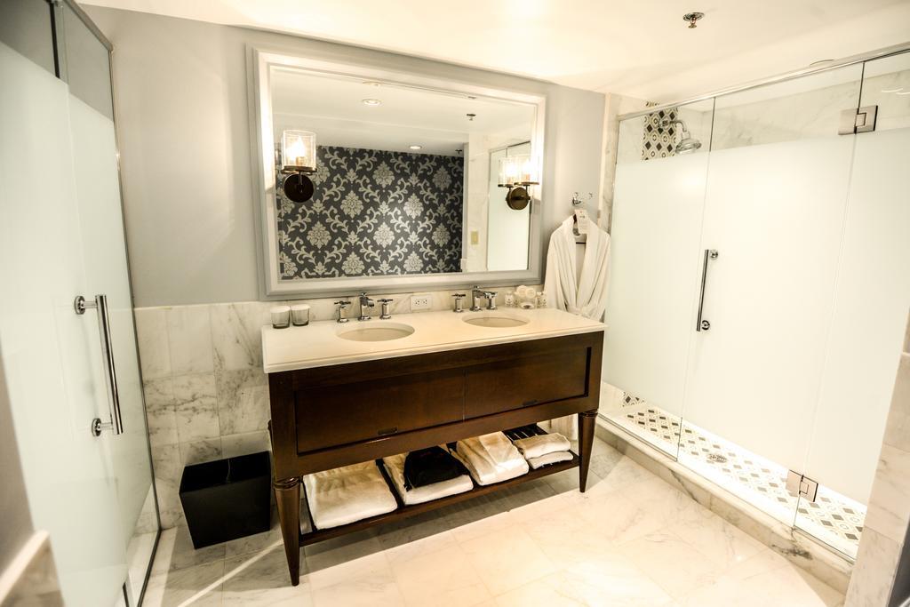 Suite met Kingsize Bed en Balkon