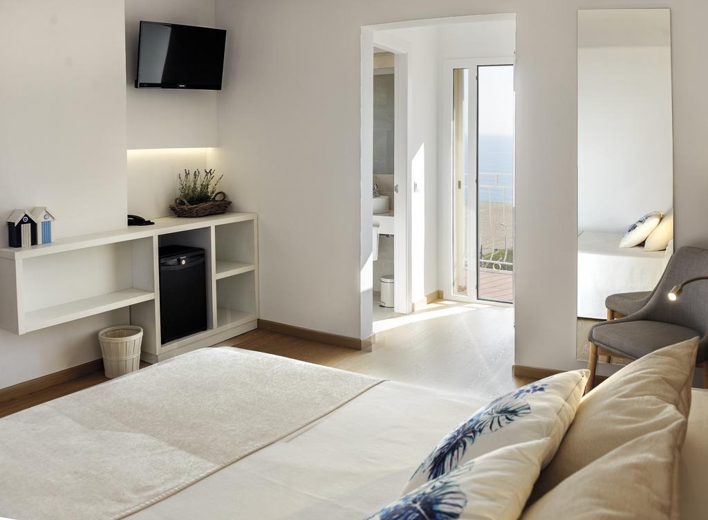 Habitación Familiar Superior con vistas al mar (3 adultos + 1 niño)