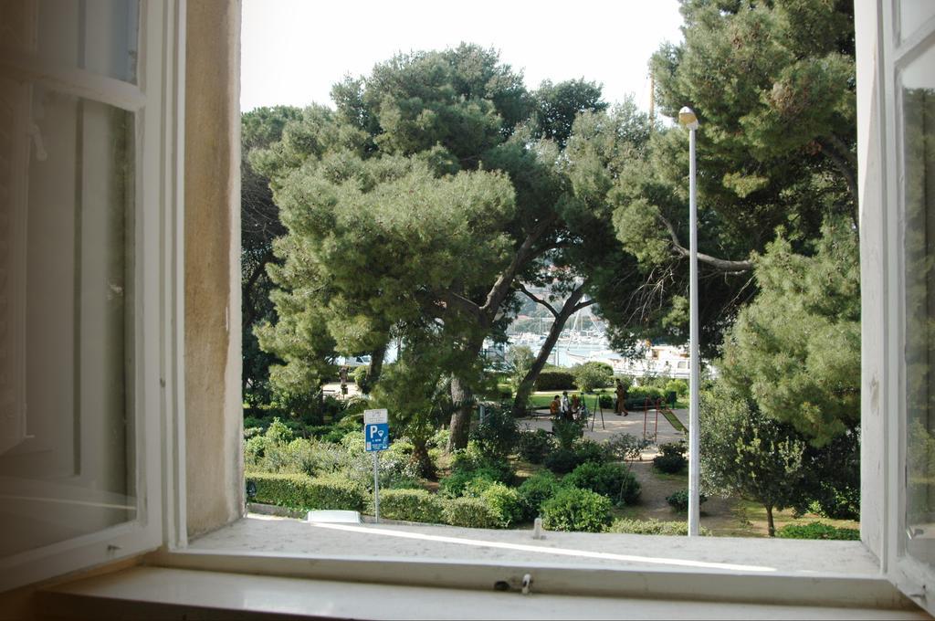 Chambre Double ou Lits Jumeaux avec Salle de Bains Privative