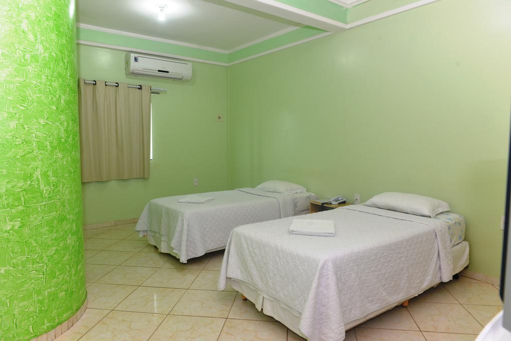 Quarto Duplo