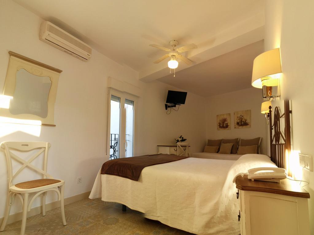 Triple Room,784324701:JPEG