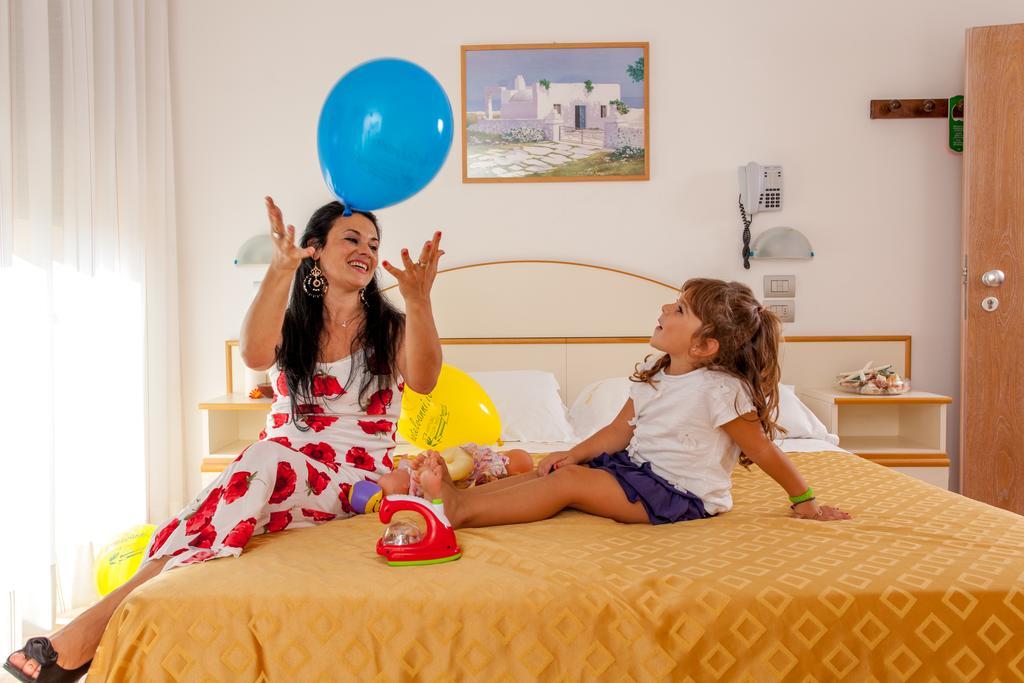 Camera Quadrupla Comfort