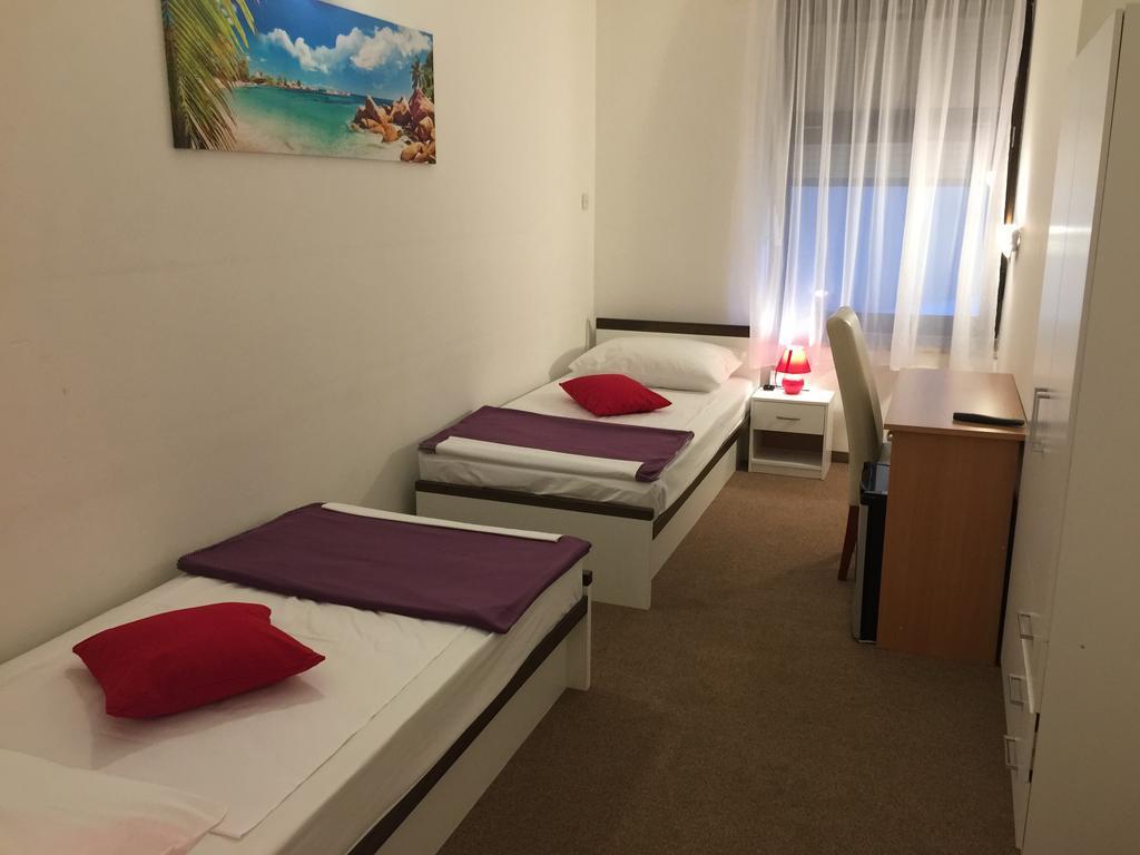 Economy Zweibettzimmer
