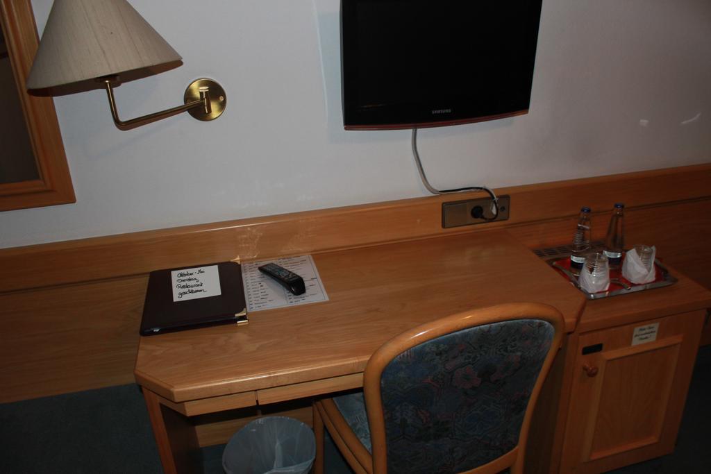 Doppelzimmer mit Balkon