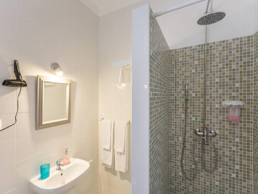 Habitación Doble con vistas al río y baño privado externo - 1 o 2 camas