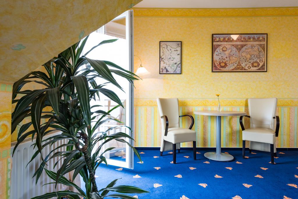 Superior Double Room with Balcony and Lake View,214956587:JPEG
