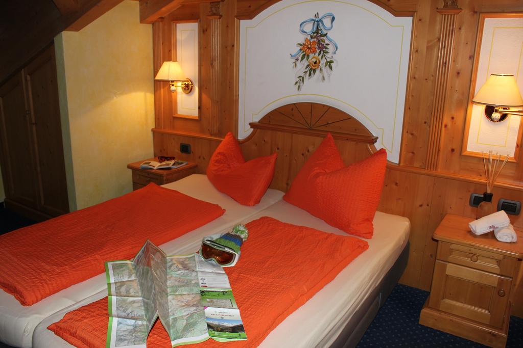 Camera Matrimoniale/Doppia con Letti Singoli