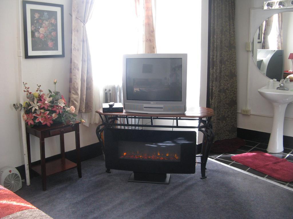 King Room with Spa Bath