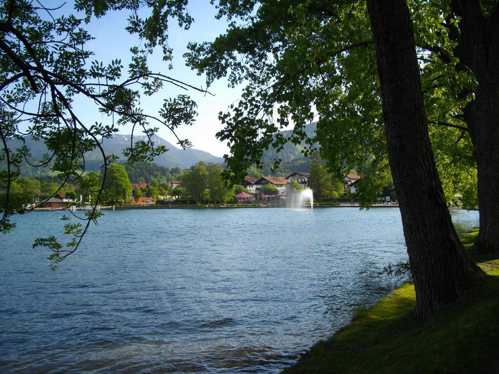 Dreibettzimmer mit Bergblick