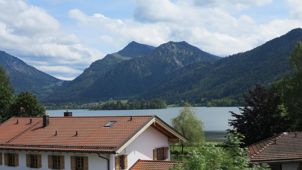 Doppelzimmer mit Balkon und Meerblick