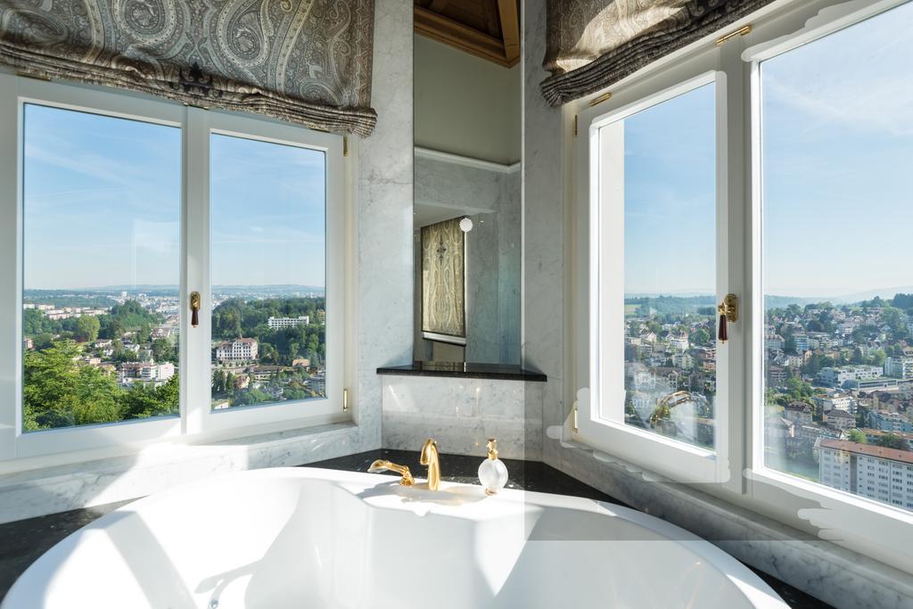 Turner Suite mit Terrasse und Seeblick