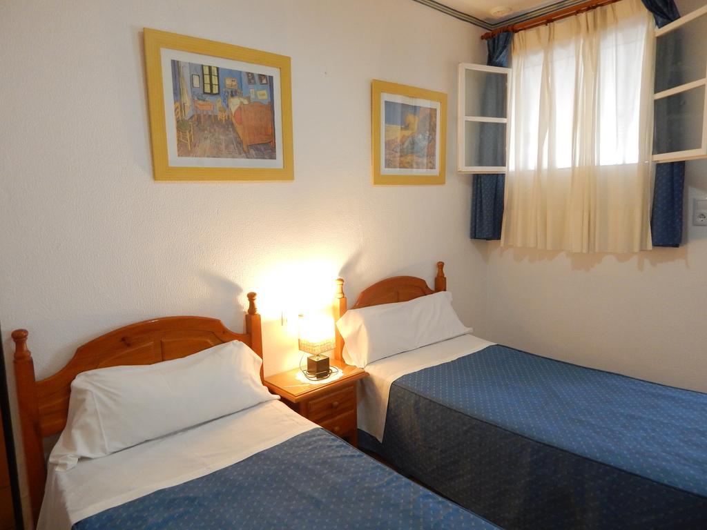 Chambre Lits Jumeaux (Fenêtre Intérieure)