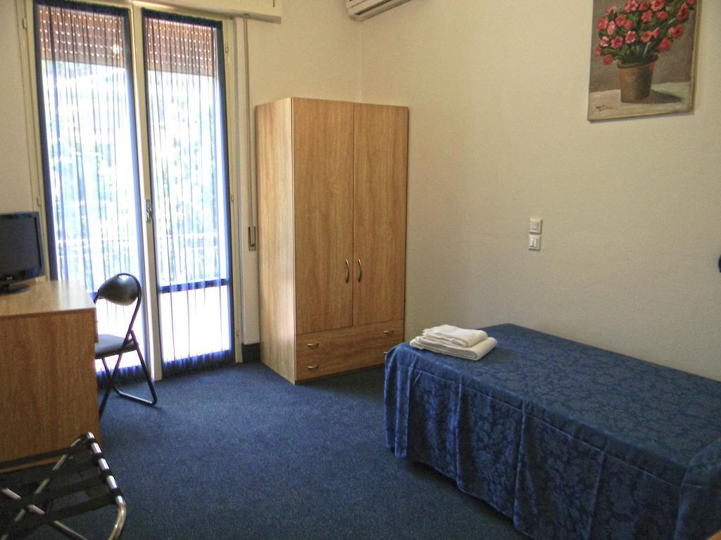 Standard Single Room,1589238751:JPEG