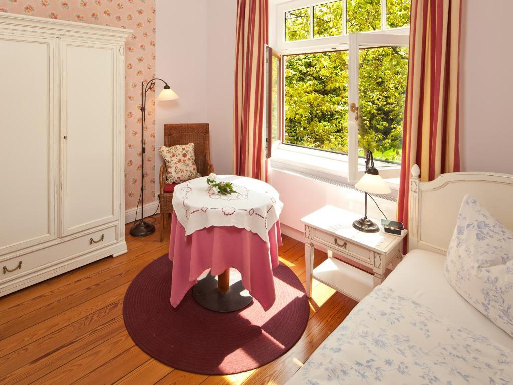 Standard Single Room,1580470745:JPEG
