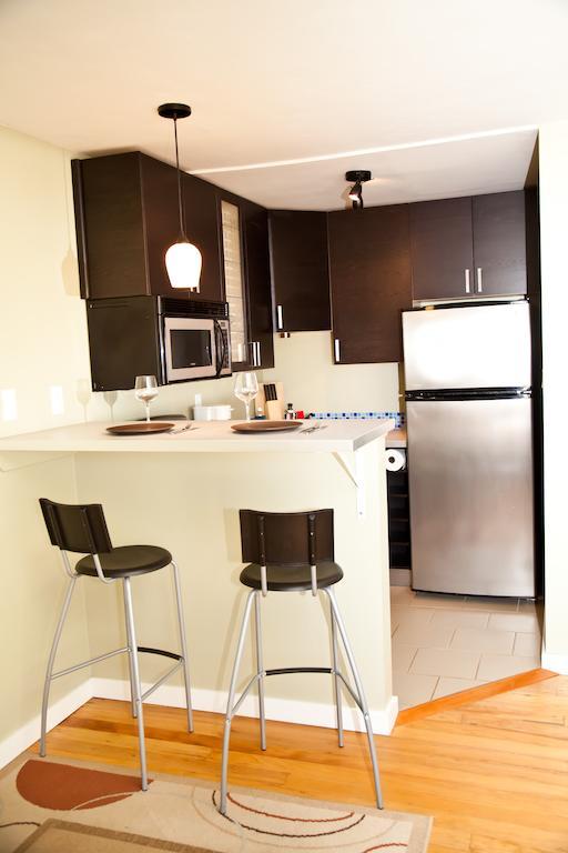 Queen Room with Kitchen - Pet Friendly