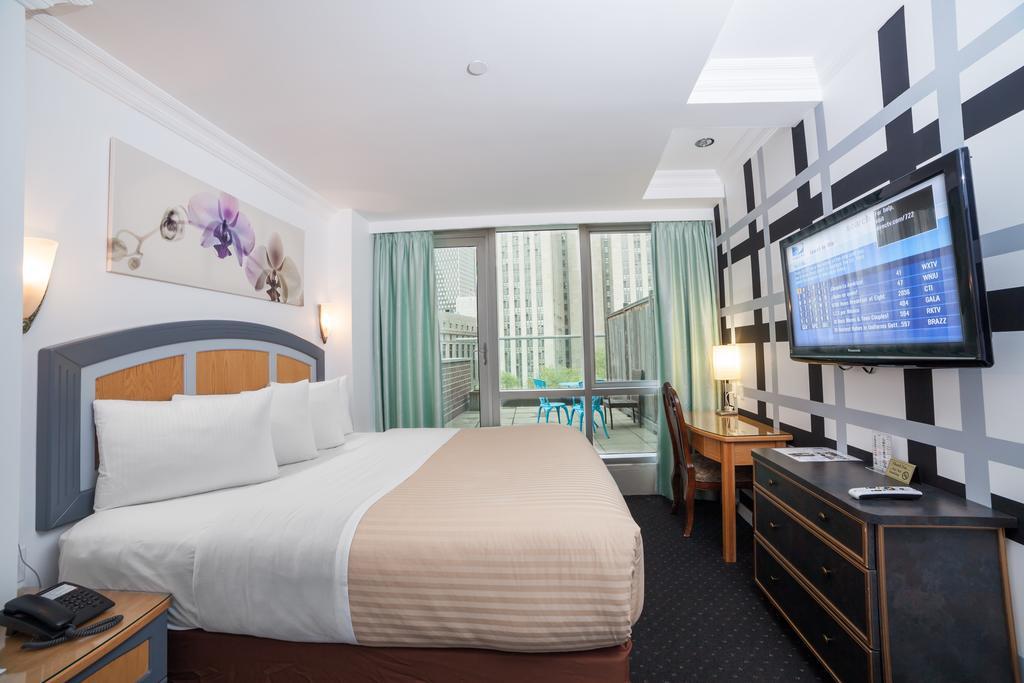 Deluxe King Room with Balcony
