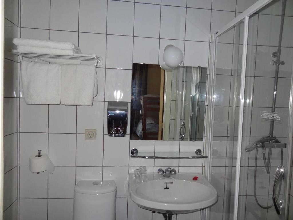 Familienzimmer (2 Erwachsene + 2 Kinder)