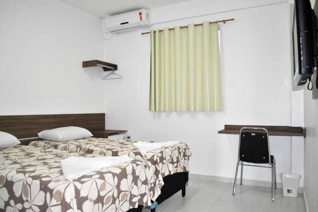 Quarto com Cama de Casal