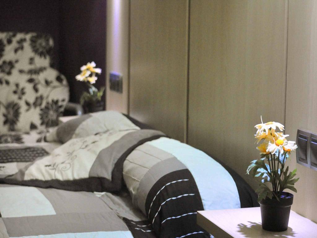 Basic Tweepersoonskamer met Gedeelde Badkamer