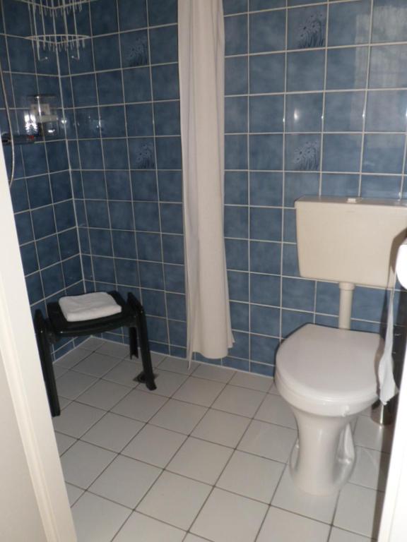 Einzel- oder Doppelzimmer mit Gemeinschaftsbad