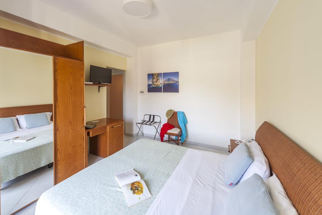 Camera Premium Matrimoniale/Doppia con Letti Singoli con Vista Vulcano