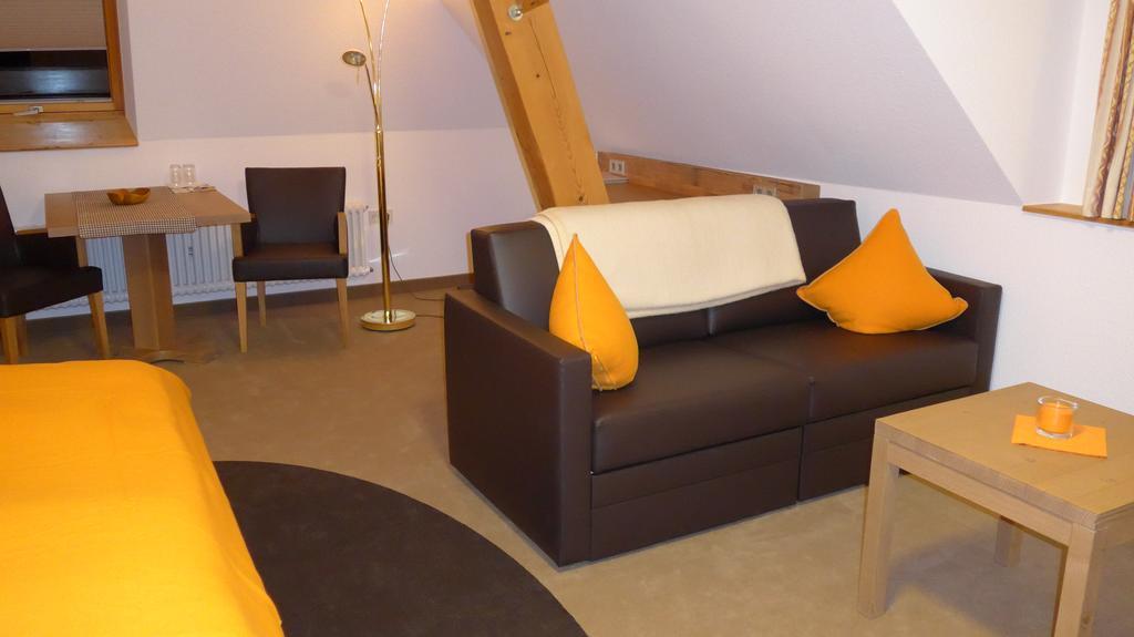 Großes gemütliches Doppelzimmer mit Sofa