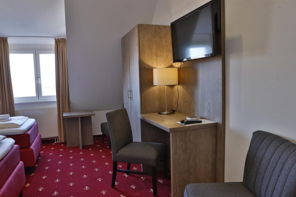 Dreibettzimmer
