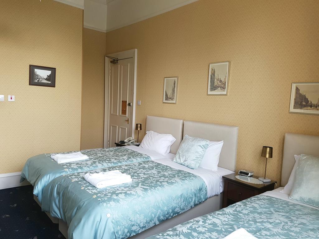 Quarto Familiar