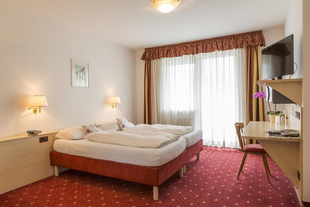 Deluxe Zweibettzimmer mit Balkon